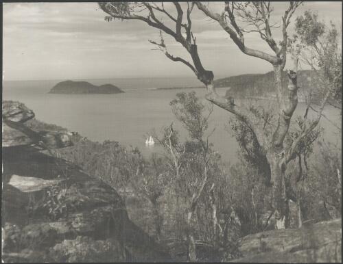 Barrenjoey Head, New South Wales, ca. 1945, 5 [picture] / E.W. Searle
