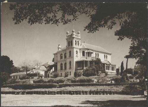 Scots College, Bellevue Hill, Sydney, ca. 1945, 1 [picture] / E.W. Searle