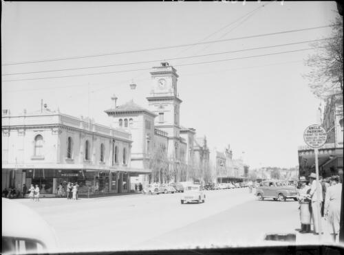 Post Office, Goulburn, New South Wales, ca. 1935 [picture] / E.W. Searle