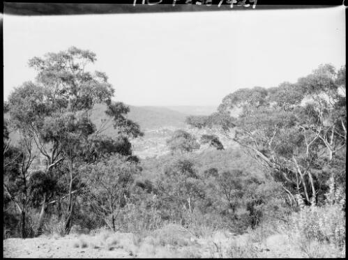 View over Goulburn, New South Wales, ca. 1935, 5 [picture] / E.W. Searle