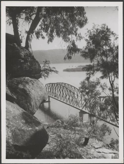 Peats Ferry Bridge, Hawkesbury River, New South Wales, ca. 1946, 2 [picture] / E.W. Searle