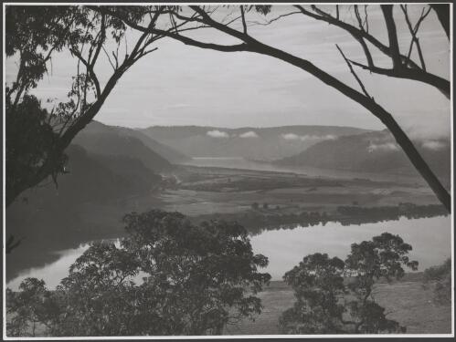 River flats, Hawkesbury River, New South Wales, ca. 1935, 3 [picture] / E.W. Searle