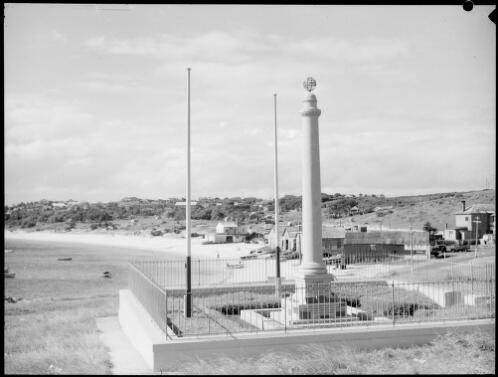 La Perouse monument, La Perouse, Botany Bay, New South Wales, ca. 1935, 3 [picture] / E.W. Searle
