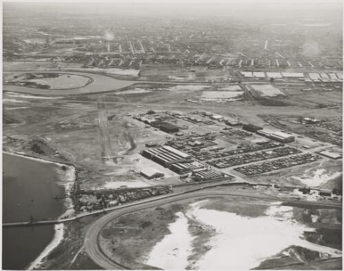 Aerial view of Mascot airfield, Mascot, Sydney, ca. 1949 [picture] / E.W. Searle
