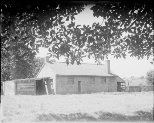 Macarthur's school house, Parramatta, New South Wales, ca. 1935, 1 [picture] / E.W. Searle