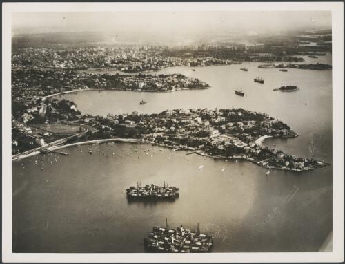 Aerial view of Point Piper, Sydney Harbour, ca. 1930, 1 [picture] / E.W. Searle