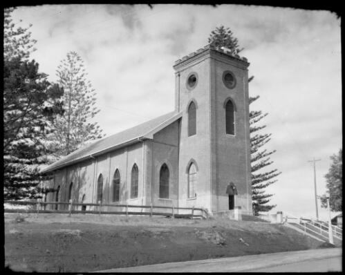 St. Thomas Anglican Church, Port Macquarie, New South Wales, ca. 1949 [picture] / E.W. Searle