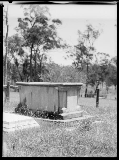 Tomb of James Meins, Ebenezer Chapel, Portland Head, New South Wales, ca. 1945, 2 [picture] / E.W. Searle