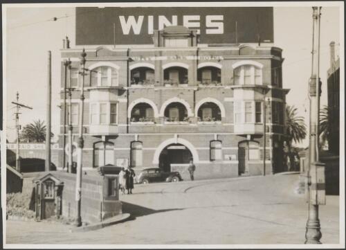 Cutty Sark Hotel, Sydney, ca. 1940 [picture] / E.W. Searle