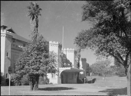Sydney Conservatorium of Music, Botanic Gardens, Sydney, ca. 1935, 3 [picture] / E.W. Searle