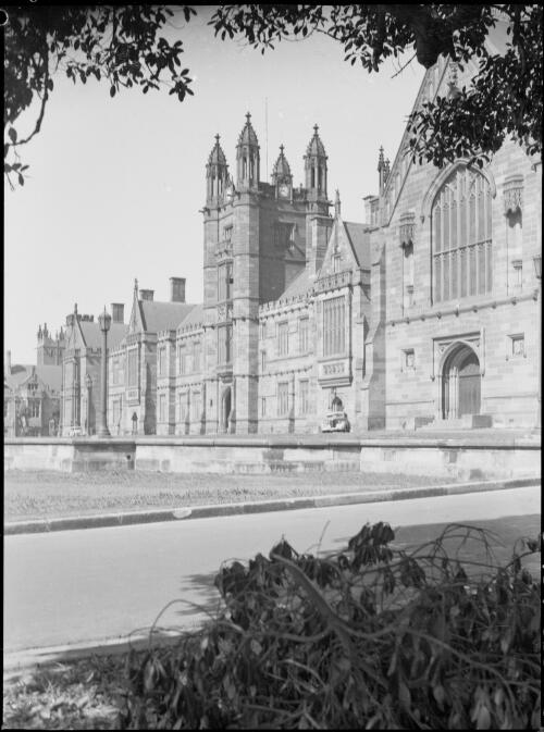 Quadrangle clock tower, University of Sydney, Camperdown, Sydney, ca. 1935, 4 [picture] / E.W. Searle