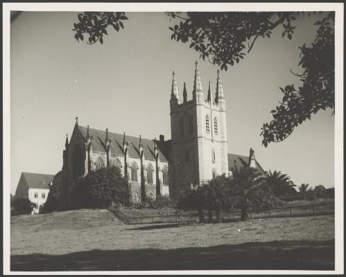 St. John's College, University of Sydney, Camperdown, Sydney, ca. 1935 [picture] / E.W. Searle