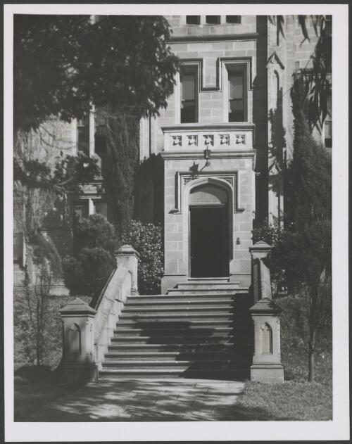 Steps and doorway, St. Andrew's College, University of Sydney, Camperdown, Sydney, ca. 1935 [picture] / E.W. Searle