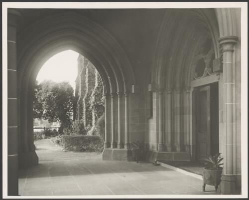 Entrance to St. John's College, University of Sydney, Camperdown, Sydney, ca. 1935 [picture] / E.W. Searle
