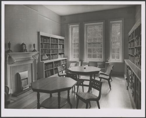 Interior view of a small library, University of Sydney, Camperdown, Sydney, ca. 1935, 2 [picture] / E.W. Searle