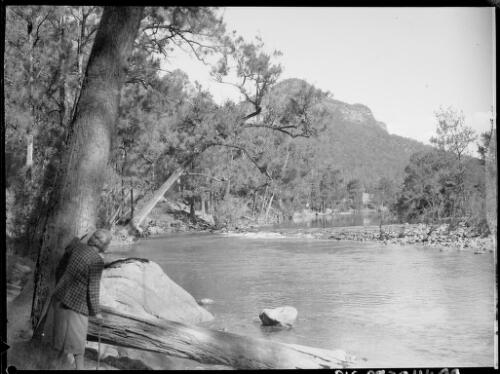 River near Barrallier Crossing, Wollondilly River, New South Wales, ca. 1945, 4 [picture] / E.W. Searle