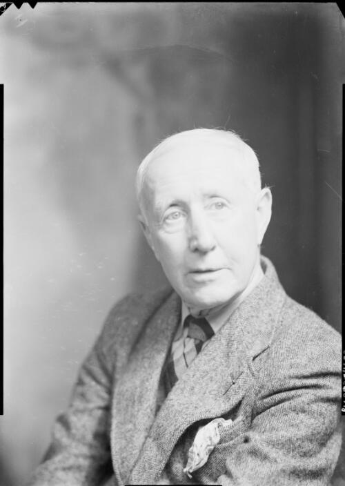 Portrait of Percy Lindsay, Australia, 1941, 2 [picture] / E.W. Searle