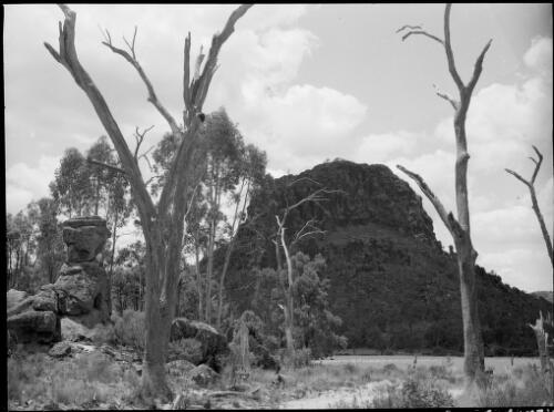 Prominent rock formation, Australia, ca. 1945, 2 [picture] / E.W. Searle