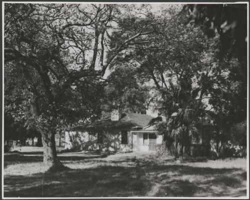 Unidentified house, Australia, ca. 1935, 1 [picture] / E.W. Searle