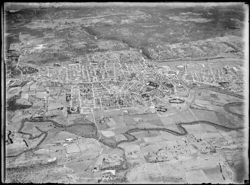 Aerial view of Launceston, Tasmania, ca. 1939, 1 [picture] / E.W. Searle