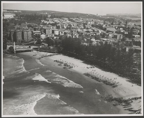 Aerial view of Australian Surf Championships, Manly, New South Wales, 1939, 5 [picture] / E.W. Searle