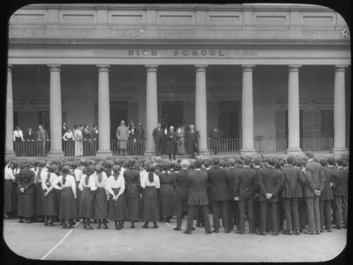Lord Shepard of the British Parliamentary Party, addressing a crowd outside a high school, Melbourne, 1913 [transparency] / E.W. Searle