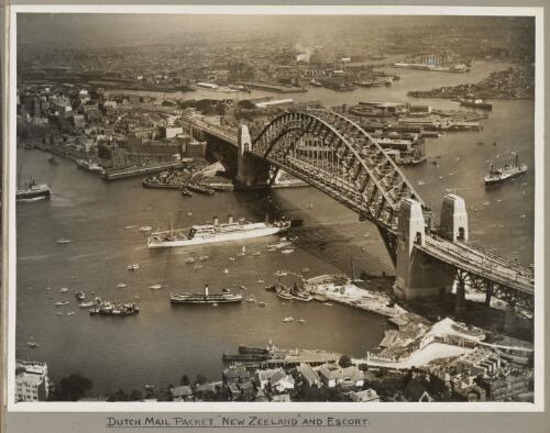 Dutch mail packet New Zeeland ship passing under Sydney Harbour Bridge, 19 March 1932 [picture] / E. W. Searle