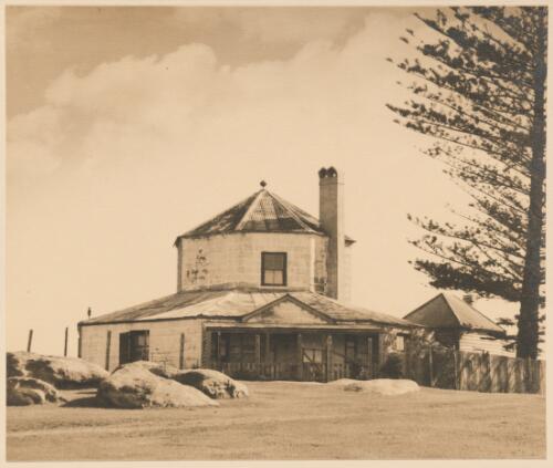 Old Customs House, La Perouse, Botany Bay, New South Wales, ca. 1935, 3 [picture] / E.W. Searle