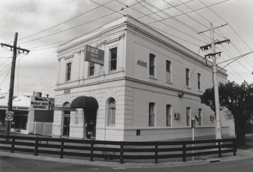 ANZ Bank, corner of Hare and Anstruther Streets. Echuca, 1994 [picture] / photography by Raymond de Berquelle