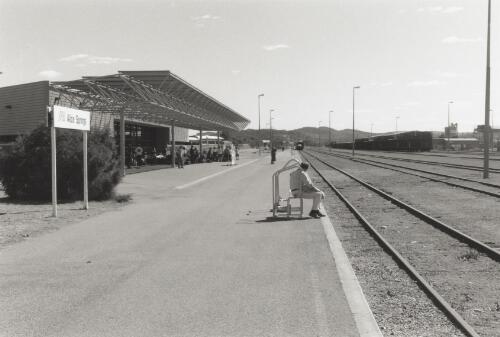 Alice Springs Railway Station [picture] / Bob Miller