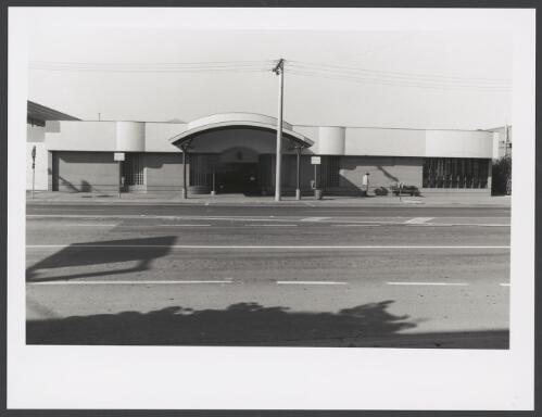 Law Courts. High Street, Shepparton. 1994 [picture] / photography by Raymond de Berquelle