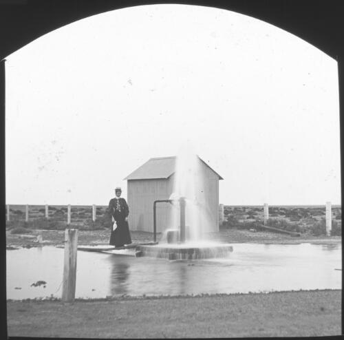 Coward bore, South Australia [transparency] : lantern slide used by Rev. F.H. Paterson, north South Australia / [John Flynn?]