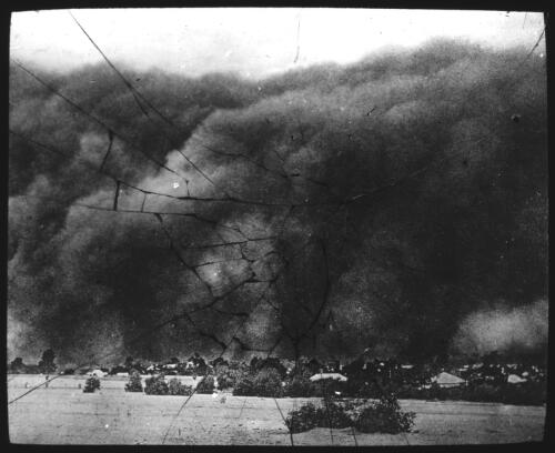 Dust storm approaching Narrandera, New South Wales, 1915, [1] [transparency] / [John Flynn?]