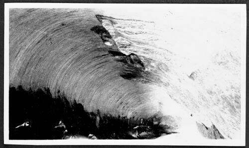 Unidentifed wave-like rock formation [picture] / [John Flynn?]