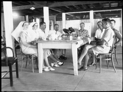 [Group having tea, Fitzroy Crossing] [picture] / [John Flynn?]