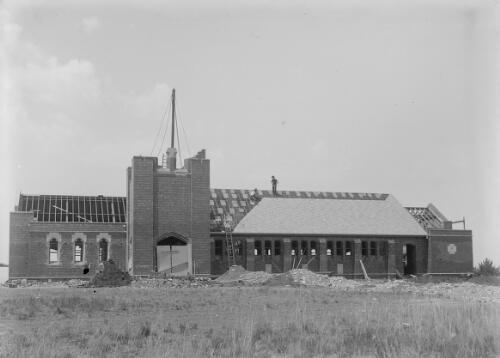 Construction of Canberra Central Methodist Hall in Forrest, Canberra, 1929 [picture] / A. Collingridge