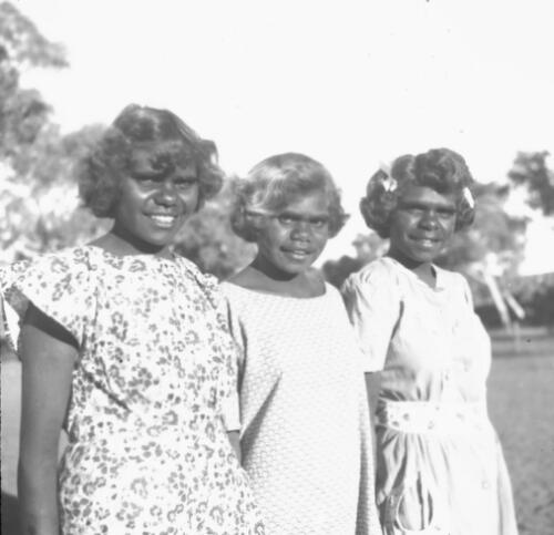 Three Aboriginal women at Colebrook Home? Quorn, South Australia, ca. 1936 [transparency] / C. Duguid