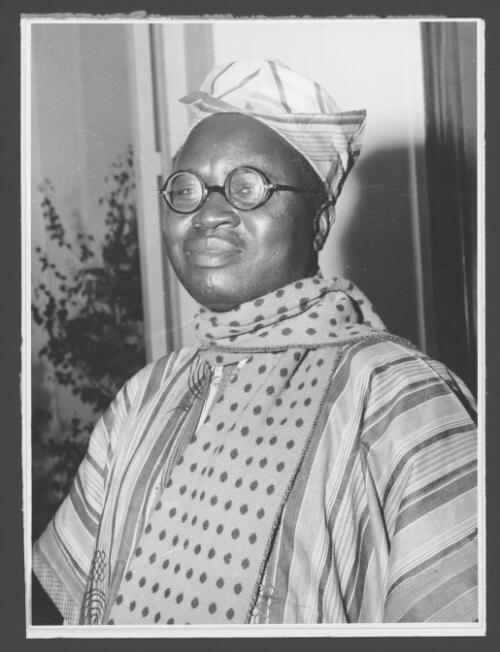 [Portrait of H. D. Alolagbe at the Commonwealth Parliamentary Association Conference in Canberra, 1961] [picture] / L. J. Dwyer