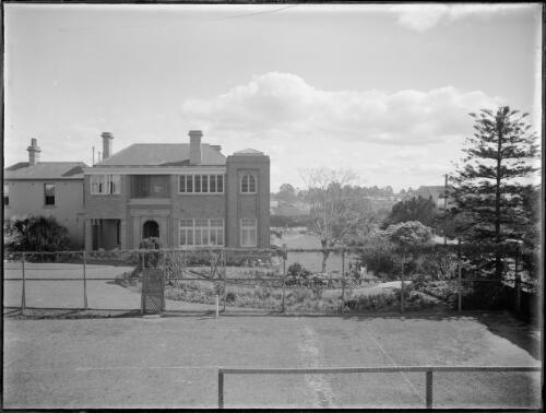 Meriden, Church of England school for girls, Redmyre Road, Strathfield, N.S.W. [picture] / A.G. Foster
