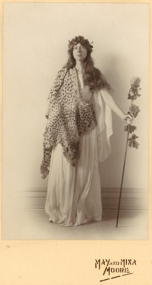Hester Dorothy Deane in Bacchae set, Melbourne Repertory Theatre Club Ball, Town Hall, May, 1914 [picture] / May and Mina Moore