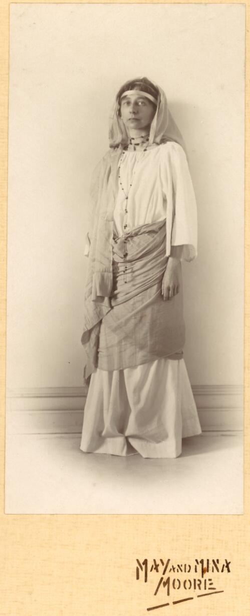 Portrait of M.E. Deane at the Melbourne Repertory Theatre Club ball, May 1914 [picture] / May and Mina Moore