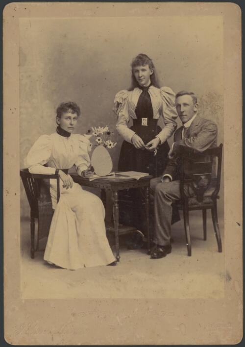 Group portrait of Mathilde, Anna and Henry J. Deane, ca. 1895 [picture] / J. Hubert Newman