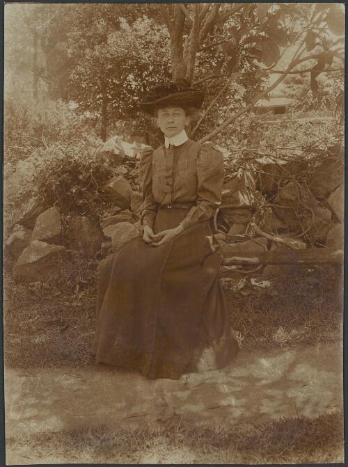 Portrait of Mathilde Elizabeth Deane, ca. 1910s [picture]