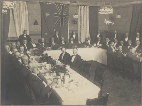 Meeting of the Melbourne division of the Institution of Engineers, Australia, Melbourne, 1920? [picture]