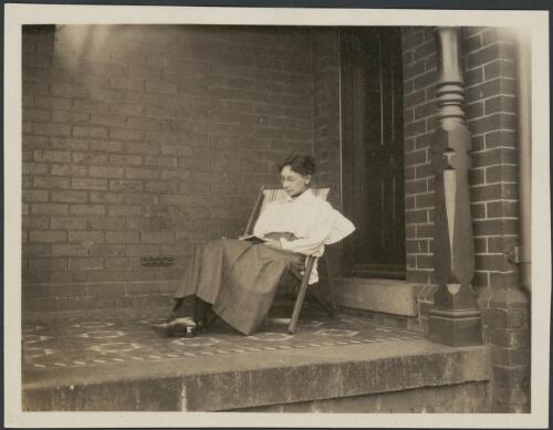 Portrait of Mathilde Elizabeth Deane reading, Malvern, Victoria, 1918 [picture]