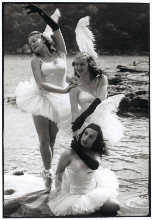 Peggy Sager (left), Strelsa Heckelman (right) and Rachel Cameron (foreground), Taylor's Bay, Sydney, 1943 [picture]