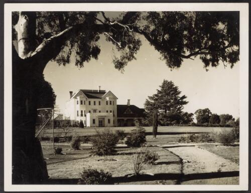 Government House and front gardens, Canberra, 1927 [picture]