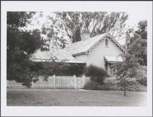 'Coroda', Atkinson Street Queanbeyan (cat 1861) - residence of local notables [picture]