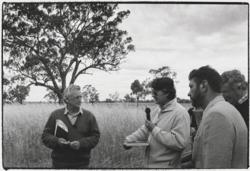 Justice Howard Olney, Brian Keon-Cohen QC and Gary Nelson  (l -r) at the Yorta Yorta Native title claim, 17-21/11/96 [picture] / Francis Reiss
