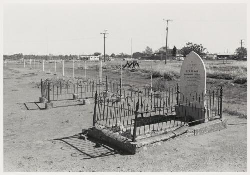 Afghan graves, Cloncurry [picture]